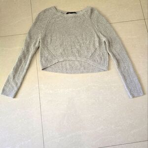 BCBG Cropped Sweater with Crew Neck and Shaping Detail - Cream and Gray - Small